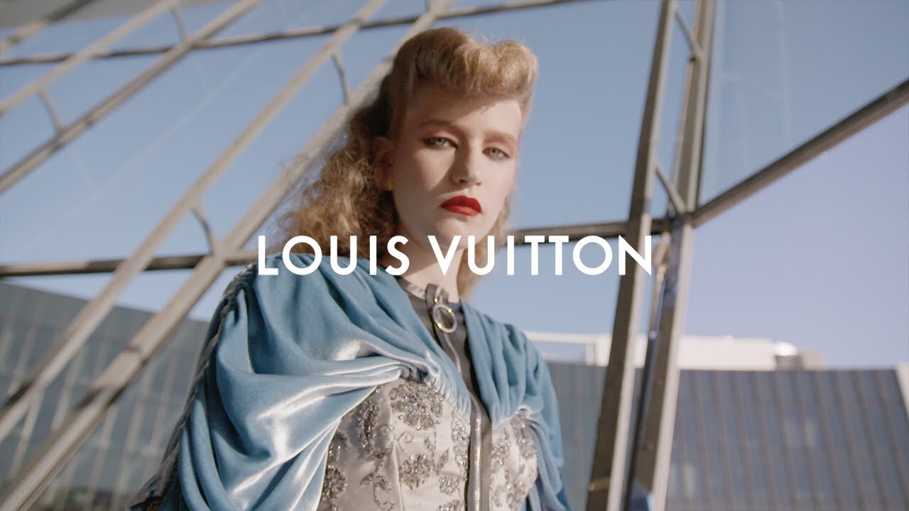 City Life Org - The Wall Printer (TWP) Strikes Gold with Fashion/Art World  of Louis Vuitton