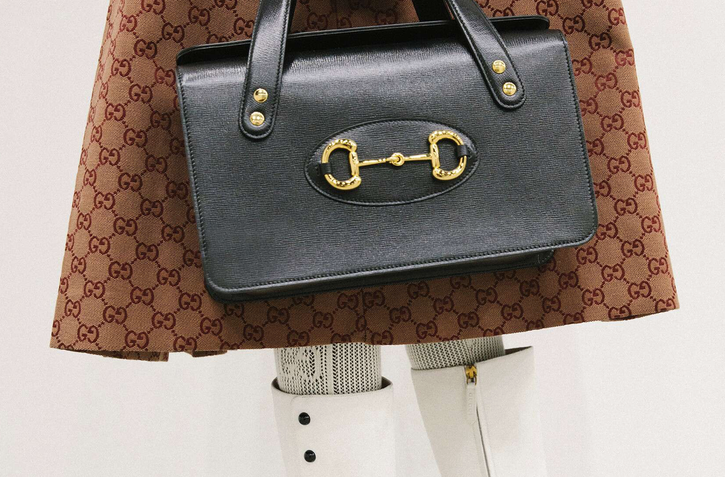 Gucci vs Louis Vuitton: Unveiling the Clash of Luxury Titans