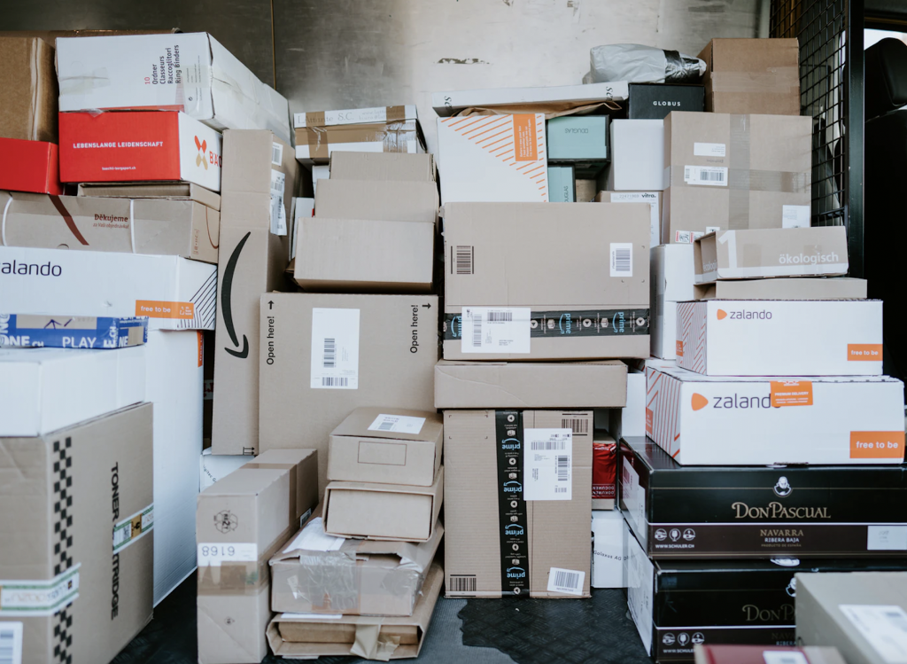 Companies Consider Destroying Returned Goods to Avoid New Cross-Border Costs, According to BBC Report