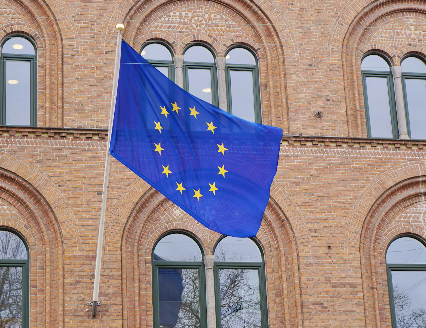 EU Votes to Scale Back Sustainability Reporting, Due Diligence Rules
