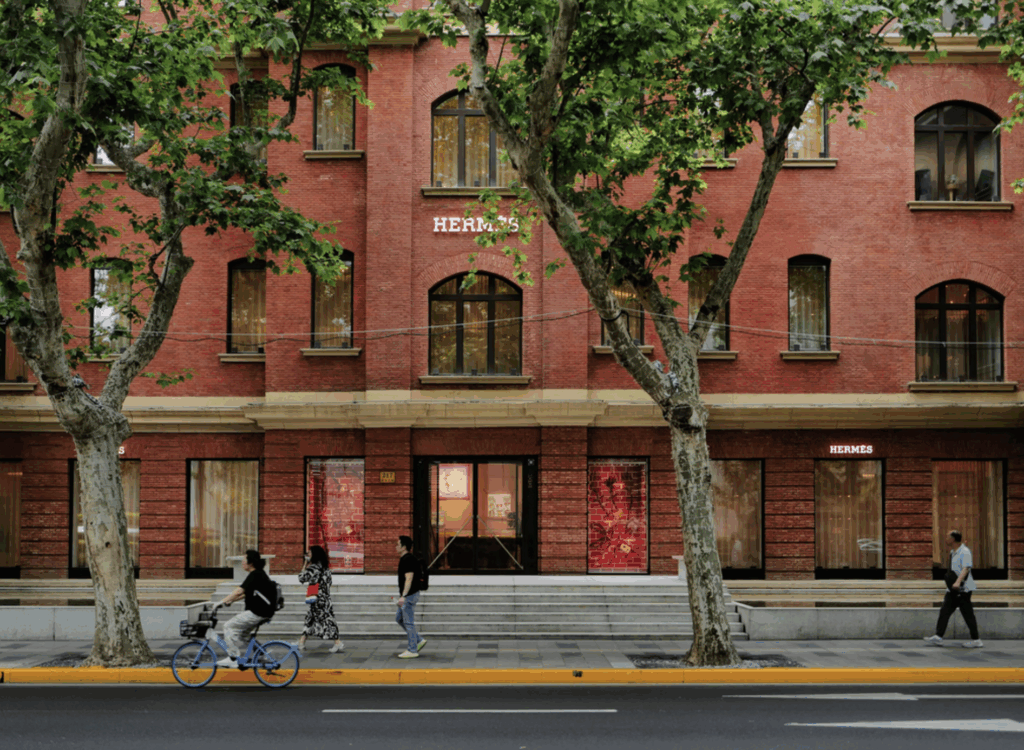 Inside the €14B Battle Between an Hermès Heir and LVMH’s Bernard Arnault