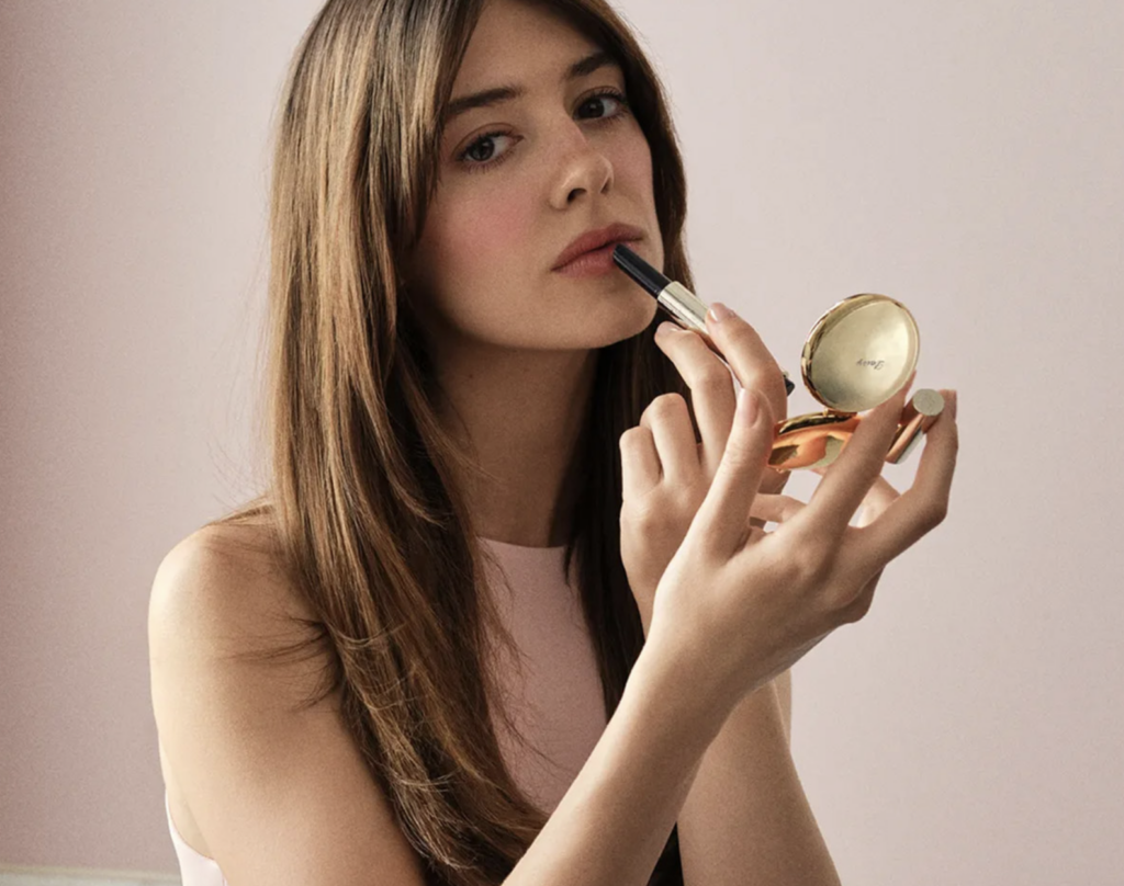 Estée Lauder-Puig Talks Signal Shifting Competition in Beauty Market